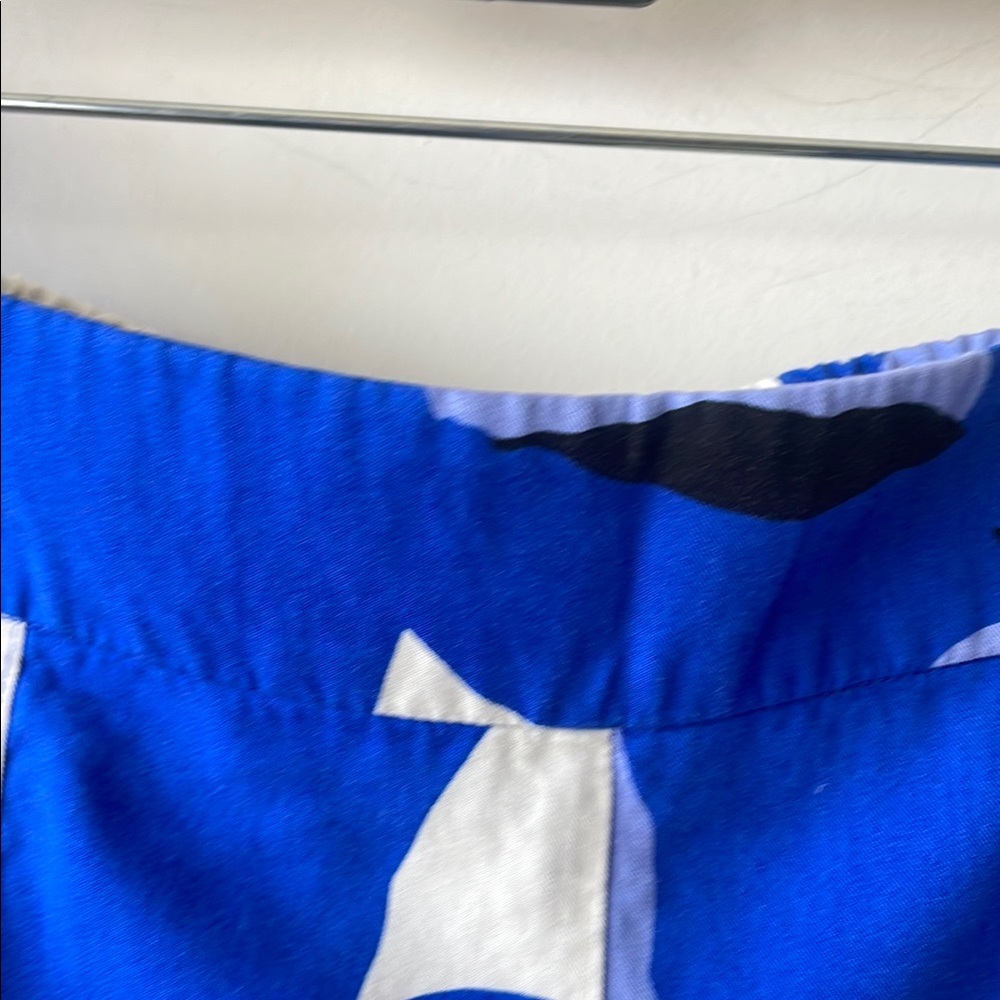 Nine West High Waist Blue and White Abstract Shorts - Picture 7 of 10